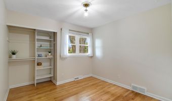 1210 Acewood Blvd, Madison, WI 53716