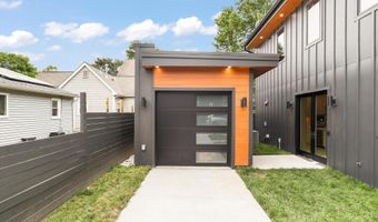 2007 S JOYCE St, Arlington, VA 22202