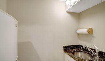 8304 FIVE GATES Rd, Annandale, VA 22003