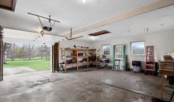 6410 W Madison Rd, Alma, MI 48801
