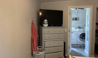 202 W Walnut St, Bainbridge, IN 46105
