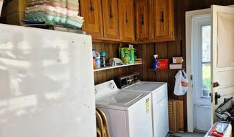 2023 K St, Auburn, NE 68305