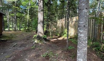 6 Maple Dr, Abbot, ME 04406