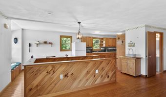 914 Union Rd, Appleton, ME 04862