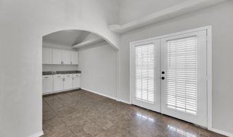 10400 Valle Koki Dr, Socorro, TX 79927