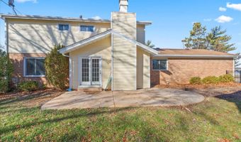 568 Spragues Mill Ct, Ballwin, MO 63011