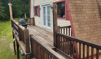 70 Back Rd, Abbot, ME 04406