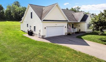 15 Fieldstone Dr, Augusta, ME 04330