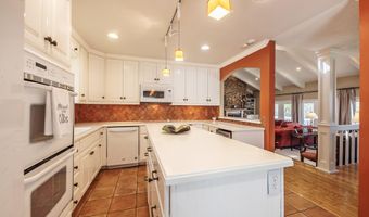 93 Wildwood Rd, Alexander City, AL 35010