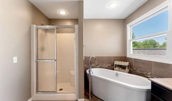 974 Dogwood Meadows Dr SE, Ada, MI 49301