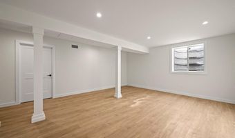 14 Fieldstone Ct 14, Bethel, CT 06801