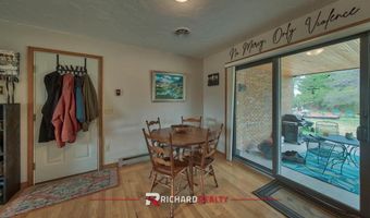 215 44th St N, Cody, WY 82414