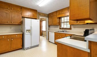 366 Ridgeview, Auburn, GA 30011