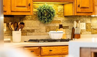 603 Newton Dr, Adel, GA 31620
