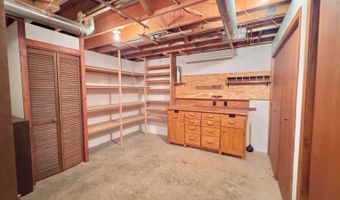 209 10th Ave NW, Bowman, ND 58623