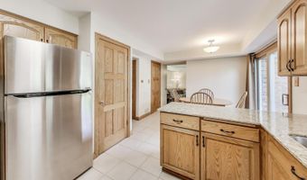 206 W Hintz Rd, Arlington Heights, IL 60004