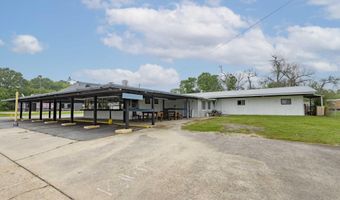 901 Charity St, Abbeville, LA 70510