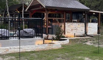 828 SHADY GROVE Ln, Adkins, TX 78101