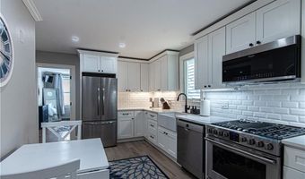 30 Prospect Hl 1, Newport, RI 02840