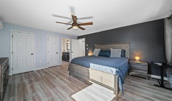 162 Lakeside Oaks Dr, Barrington, NH 03825