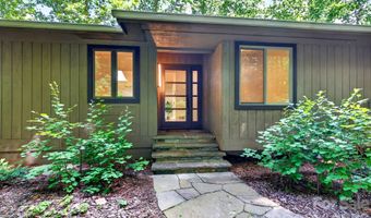 12 Beech Tree Ln, Asheville, NC 28804