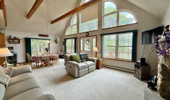 44 Berryman Ln, Albrightsville, PA 18210