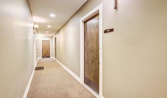 1107 S WALTER REED Dr 302, Arlington, VA 22204