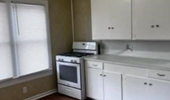 802 S HOUSTON Ter, Aransas Pass, TX 78336