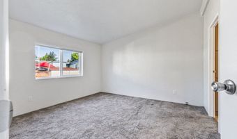 10523 SE LINWOOD Ave 7, Milwaukie, OR 97222