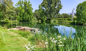 550 Crowson Rd, Ashland, OR 97520