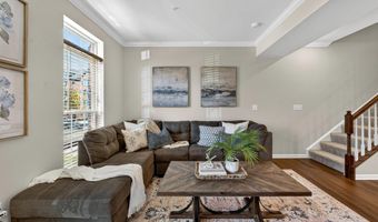 42227 PIEBALD Sq, Aldie, VA 20105