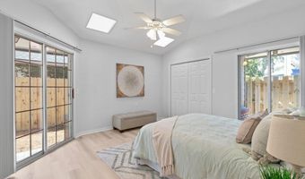 1193 LINKSIDE Ct E, Atlantic Beach, FL 32233