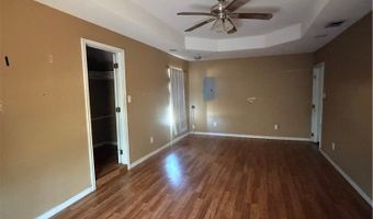 911 S Almond St, Alice, TX 78332