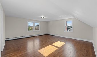 22 Guilette Pl, Amityville, NY 11701