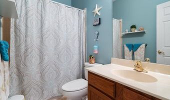 24 POND VIEW Cir, Barnegat, NJ 08005