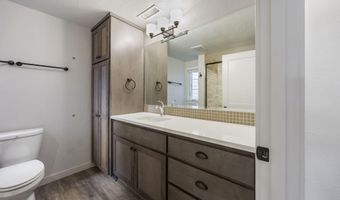 166 Mountain View Dr, Ashland, OR 97520