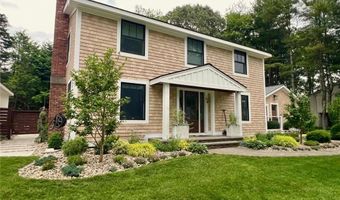 54 Isabelle Dr, Narragansett, RI 02882