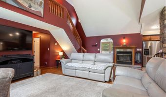 15 Hamden Place Rd, Arundel, ME 04046