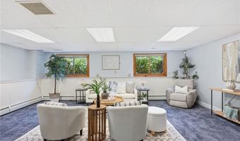 401 Gondola Ave, Jamestown, RI 02835