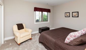 312 NE Pinehurst Cir, Ankeny, IA 50021