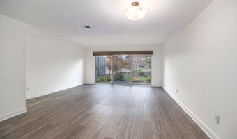 614 Peninsula Ct, Ann Arbor, MI 48105