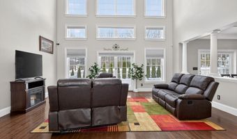 139 Oak Trl, Bolton, MA 01740