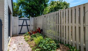 6616 BRADDOCK, Annandale, VA 22003
