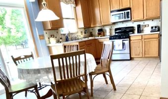 1056 Deertrail Ct, Antioch, IL 60002