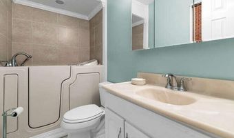 3 Waverly Pl, Aberdeen, NJ 07747