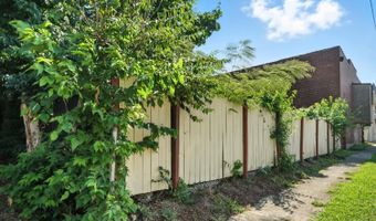 6105 Vine St, Cincinnati, OH 45216