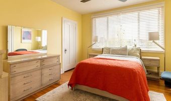 4910 Ferguson Pl, Cincinnati, OH 45238