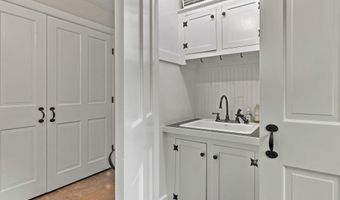 4 Russell Hill Rd, Brookline, NH 03033