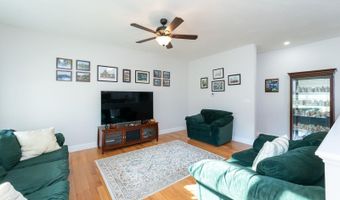 58 Granite Ln, Chester, NH 03036