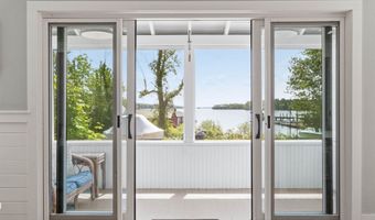 10 Wharf Rd, Center Harbor, NH 03226
